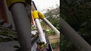 Gutter clearing in action #cleaningtips #satisfying #windowcleaning #gutters #exteriorcleaning