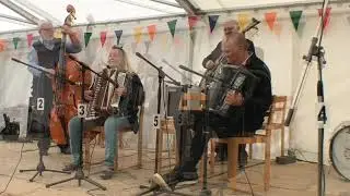 Klipp fr&aring;n tre l&aring;tar - Estrid och Bill - Otterberget 2019 Dragspelsst&auml;mman