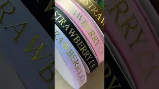 A golden touch for the sweetest creations ✨This 20mm custom satin ribbon with hot stamping gold