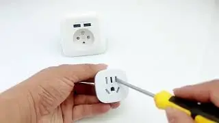 Test of Safety Shutter of USA/Australia to Germany travel plug adapter