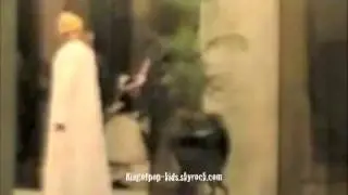 Michael Jackson, Prince and Paris at their hotel at Oman