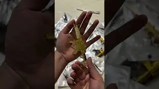 Mp5 gold gun model for 1$