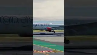 Magknight 787- 9 landing in San Francisco!!