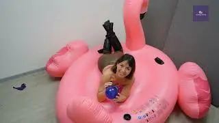 [DE] (Free-Clip) Lila bläst ein Blossom und ein Donut Luftballon für dich auf und lässt es knallen!