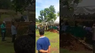 Prosesi peguburan jenazah Lek Tukimo