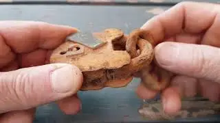 Saving an early Victorian Railways Padlock from the Scrap Bin with Electrolysis