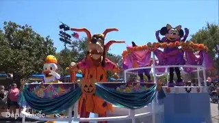First Mickey and Friends Halloween Cavalcade - Halloween Time 2022 - Disneyland