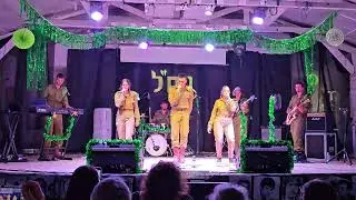בדרך אל הנחל - להקת הנח