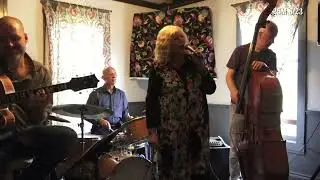 Sunday Kind Of Love - Lynn McDonald