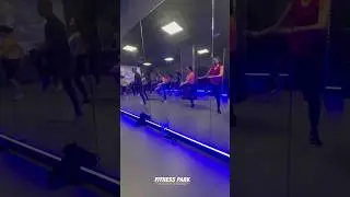 Une s&eacute;ance de fitness collectif incroyable ! 🤩 #fitnesspark #fitness #motivation