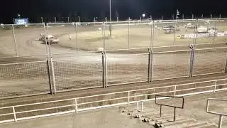 Crazy double sprint car flip southern Oregon speedway