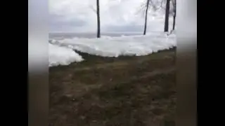 Icy tsunamis invades Minnesota