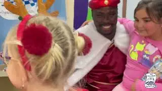 Visita de SSMM los Reyes Magos al CEIP Divino Maestro.