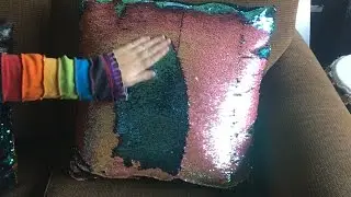 Color Changing PIllows?!?! - Two Tone Sequin Fabric DIY!