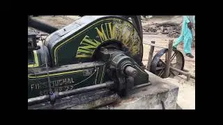 Starting Amazing Old Black Engine, Working With Amazing Technology Agriculture In The Pakistan