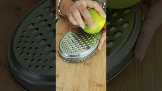This is how grate a Lemon #lifehack #lemonhacks #fruithacks #viralshort #sigma