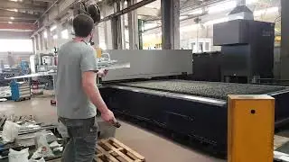 Stratalign | Righetti Battery Vacuum Lifter | Sheet Metal | 111225