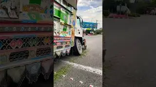 Truck accident Pakistan 🇵🇰 #viral #trending #truck #shorts #target #support #pakistan #lahore