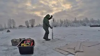 ПОПАЛ НА ЖОР РЫБЫ! Обзор моей ПАЛАТКИ, Рыбалка на Оби. Ловля на коромысло.