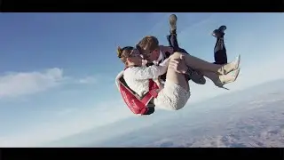 Roberta and Chad Valentine Skydive