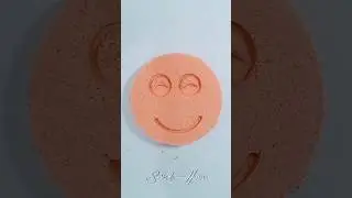 Satisfying kinetic sand smile shape #shorts