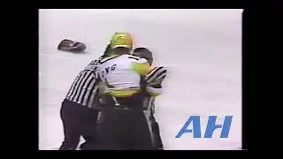 AHL Feb. 11, 1987 Warren Young,BAL v Mark Ferner,ROC Baltimore Skipjacks Rochester Americans