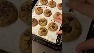 Chocolate walnut cookies 🍪 #shortvideo #eggfreebaking #chocolatechipcookies
