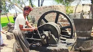 Big Power Engine Start Up- Old Black Diesel Engine in Action - Smoke and Thunder