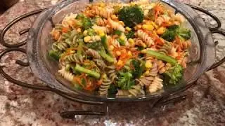 Ensalada de pasta y brócoli