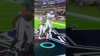 #Football Amari Cooper one hand with two defenders catch Madden