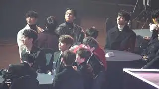 171115 AAA 엑소 인기상 수상축하해주는 워너원/ 시우민님을 애타게 부르는 강다니엘ㅋㅋㅋ