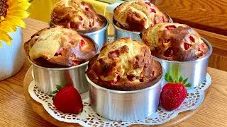 Mantecadas Con leche condensada Y fresas 🍓 Esponjosas 😋 #magdalenas #fresas #lechecondensada