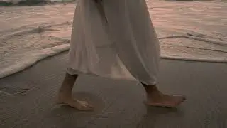 Feet walking on the beach | Free HD Video - no copyright