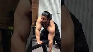 razi butt #punjabi #newsong #punjabisong #motivation #vikram #bodybuilding #funny #gymposefitness