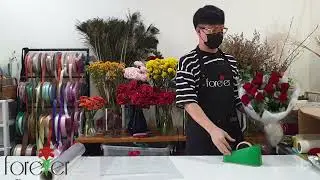 Send Valentine Roses to Bang Lamung. Forever Florist Thailand Local Thai Family Flower Shop Delivery
