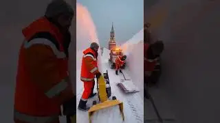 Снег на красной площади