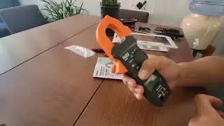Unboxing Multimetro Digital de Gancho de 400A AC - KLEIN TOOLS - Mod: CL220