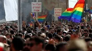 Tel Aviv'deki onur yürüyüşüne 200 bin eşcinsel katıldı