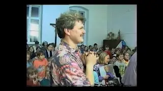 Pobiedziska z dawnych lat- Koncert Chóru Słoneczko. Dyr. Zygmunt Bera. Z arch. R. Chmielewskiego.