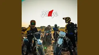 Motoros Vér (feat. Lasi)