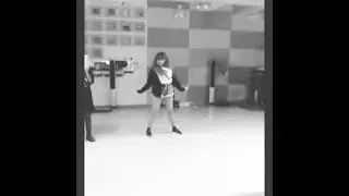 RaNia's T-ae dancing to 