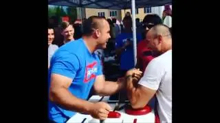 2013 DEVON LARRATT vs TRAVIS BAGENT LEFT HAND ARMWRESTLING AFTERPULLING