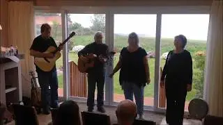 Tomfoolery - If I Could Hold Her In My Arms