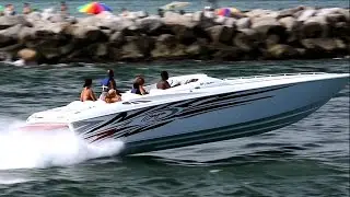Baja 33 Outlaw Powerboat