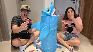 NÃO ACORDE O TUBARÃO ULTRA GIGANTE!!!