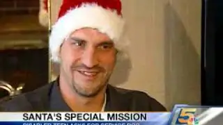 Disabled Teen Gets Help From 'Flea Market' Santa