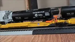 Review: Walthers Mainline 48' Spine Cars and Walthers SceneMaster 45' Stoughton Trailer