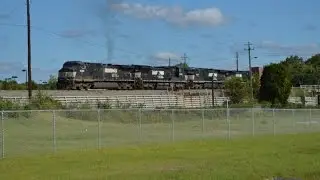 HD: NS 9368 leads NS Train 295 in Macon, GA