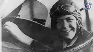 Elinor Smith - Women's Aviation Pioneer