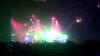 Dan Auerbach Confronts 